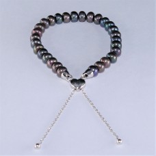 淡水珍珠配925銀心形扣手鍊(孔雀黑)